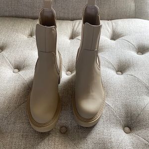 Zara beige lug sole booties 36